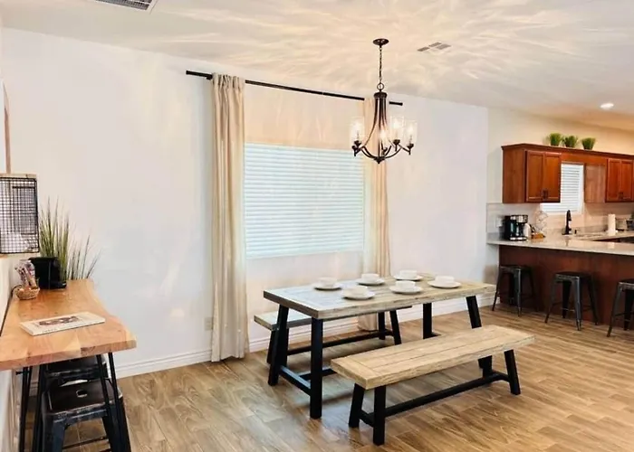New! Near Ballparks, Stadium, Raceway, 4 Tvs, Fast Wifi